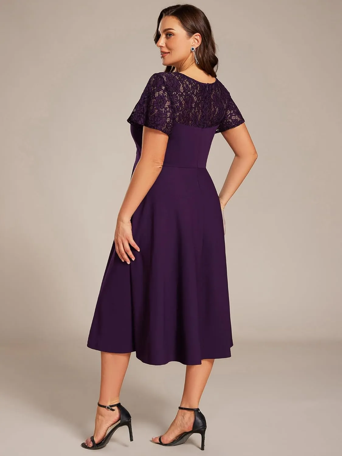 Ever-Pretty Plus Women's V Neck Lace Short Sleeves Midi Plus Size Cocktail Party Dresses with Pockets 02334-DA