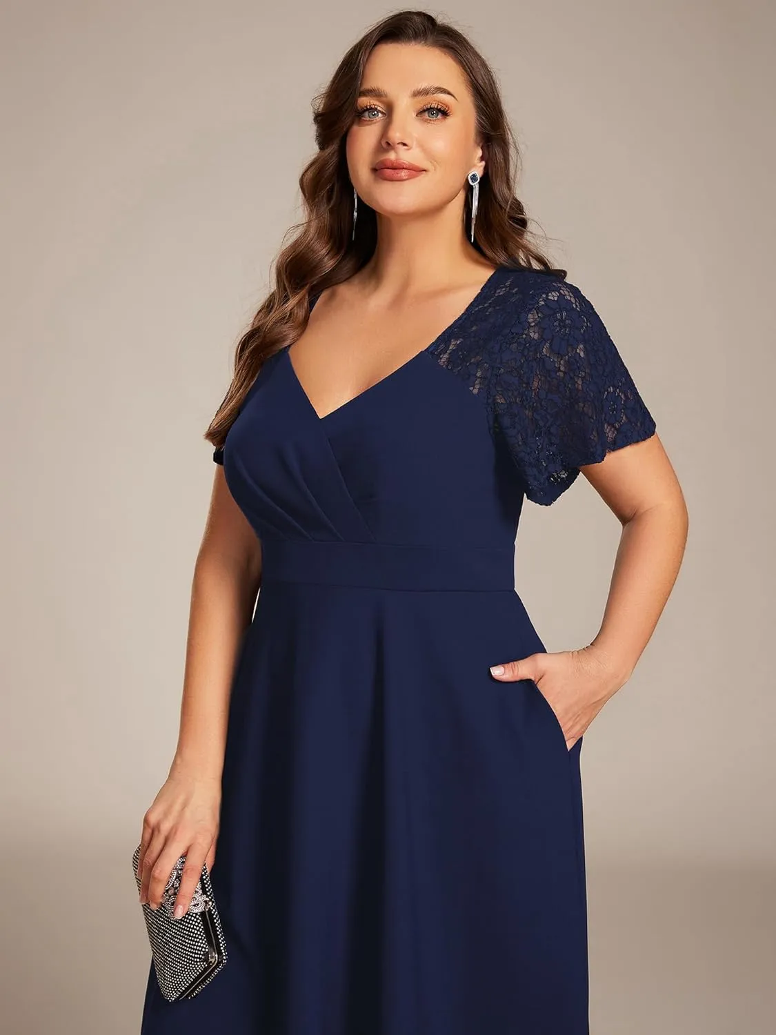 Ever-Pretty Plus Women's V Neck Lace Short Sleeves Midi Plus Size Cocktail Party Dresses with Pockets 02334-DA